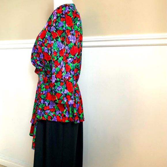 Vintage 1980’s Nu Mode Floral/Black Wrap Dress w/ Shoulder Pads - Picture 4 of 9